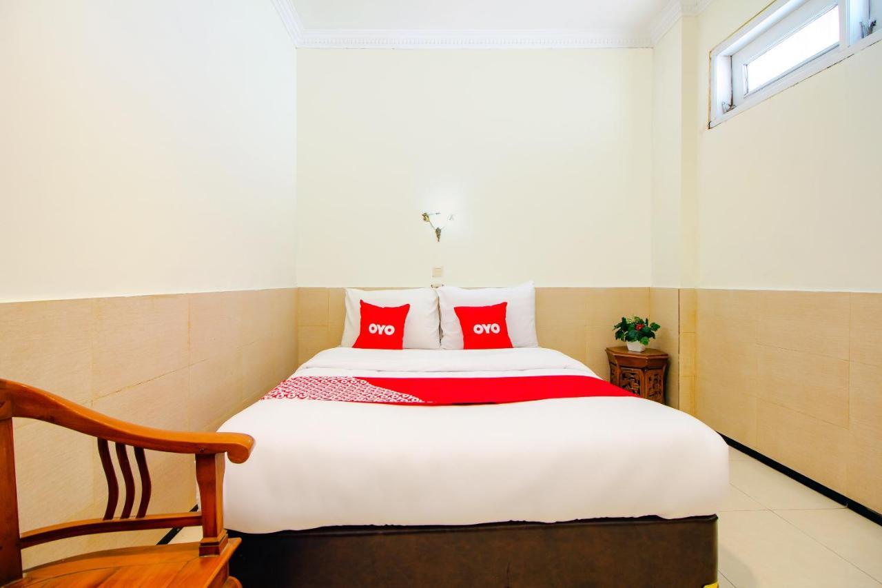 Oyo 1683 Hotel Musafira Syariah Джокьякарта Экстерьер фото